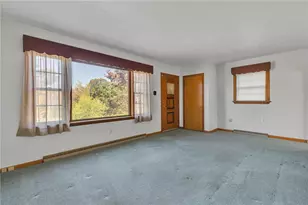 1774 Woodside Dr, Economy, PA 15003 - Photo 7