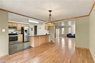 207 Manor Ct, Bethel Park, PA 15241 - Photo 11