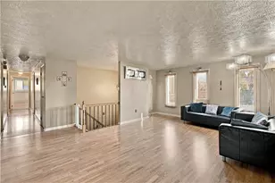 207 Manor Ct, Bethel Park, PA 15241 - Photo 25