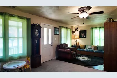 1243 Franklin Rd, Jackson Center Boro, PA 16133 - Photo 9