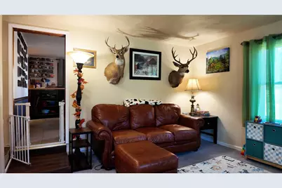 1243 Franklin Rd, Jackson Center Boro, PA 16133 - Photo 7