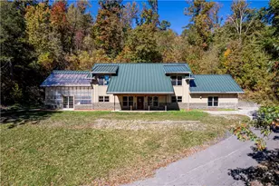365 Rocky Mountain Rd, Hempfield Township, PA 15601 - Photo 1