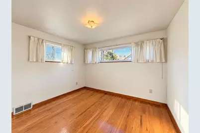 1143 Greentree Rd, Green Tree, PA 15220 - Photo 15