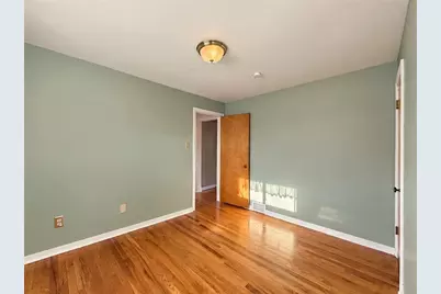 1143 Greentree Rd, Green Tree, PA 15220 - Photo 9