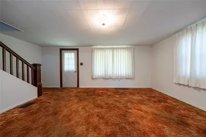 3207 Heights Rd, Hopewell Township, PA 15001 - Photo 9