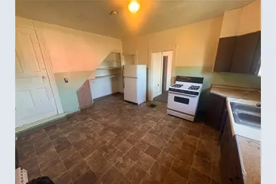 1835 Willow Street, McKeesport, PA 15132 - Photo 3
