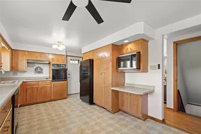 121 Paul St, Canton Township, PA 15301 - Photo 7