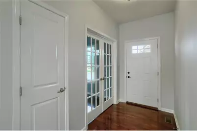 100 Village Circle, North Fayette, PA 15071 - Photo 5