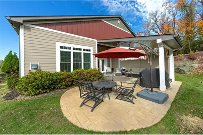 100 Meadow Ct, Irwin, PA 15642 - Photo 47