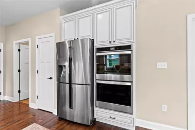 100 Meadow Ct, Irwin, PA 15642 - Photo 13