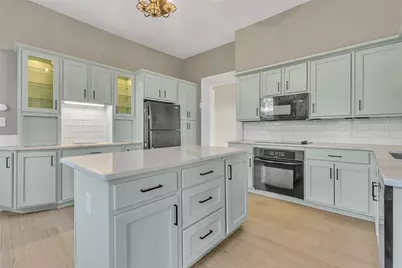 235 College Ave, Beaver, PA 15009 - Photo 7