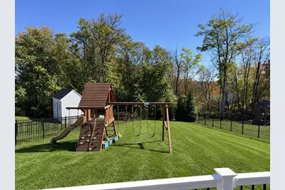 122 Kruger Cir, Forward Township, PA 16033 - Photo 3