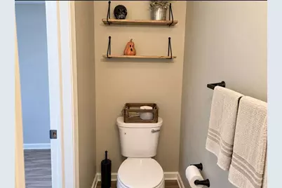 122 Kruger Cir, Forward Township, PA 16033 - Photo 9