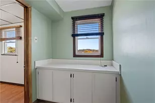 302 Lowell St, Vandergrift, PA 15690 - Photo 21