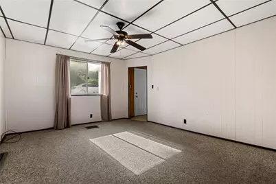302 Lowell Street, Vandergrift, PA 15690 - Photo 7