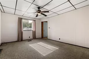 302 Lowell St, Vandergrift, PA 15690 - Photo 7