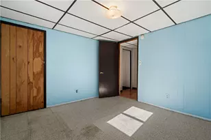 302 Lowell St, Vandergrift, PA 15690 - Photo 19