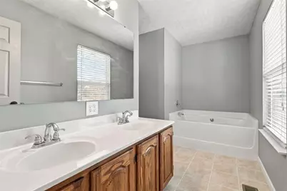 8001 Maureen Dr, Cranberry Township, PA 16066 - Photo 19