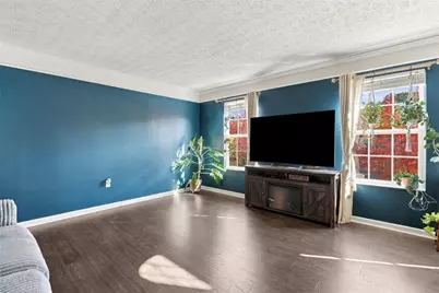 8001 Maureen Dr, Cranberry Township, PA 16066 - Photo 5