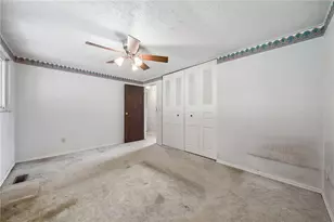 111 Tippecanoe Dr, Hempfield Township, PA 15601 - Photo 13