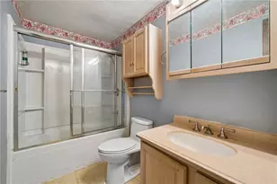 111 Tippecanoe Dr, Hempfield Township, PA 15601 - Photo 11