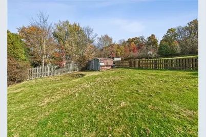 111 Tippecanoe Drive, Hempfield Township, PA 15601 - Photo 29