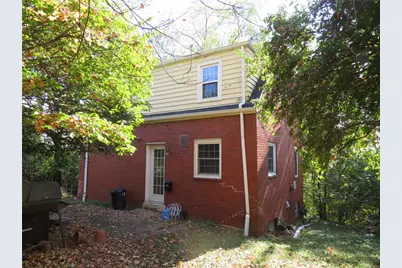 8 Terrace Rd, Rosslyn Farms, PA 15106 - Photo 3
