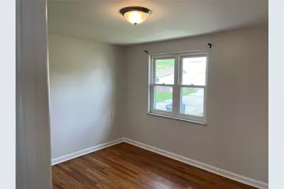 4010 Everlawn St, West Mifflin, PA 15122 - Photo 9