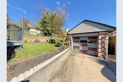 2217 Los Angeles Ave, Beechview, PA 15216 - Photo 21