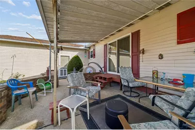 262 Railroad St, Mount Pleasant Township, PA 15666 - Photo 35