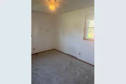 704 Stauffer Ave, Scottdale, PA 15683 - Photo 13