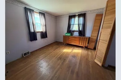 105 Valley View Dr, Washington, PA 15301 - Photo 5