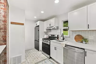 2135 Swallow Hill Rd, Scott Township, PA 15220 - Photo 9