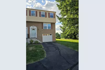 5 Springwood Sq #A, Springdale Township, PA 15049 - Photo 1