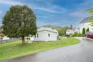 808 N 3rd St, Jeannette, PA 15644 - Photo 1