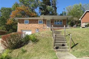 419 Canyon Dr, Canonsburg, PA 15317 - Photo 1