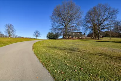 532 W Sunbury Road, Center Township, PA 16001 - Photo 1