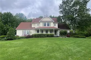 1236 Brandywine Dr, Hermitage, PA 16148 - Photo 1