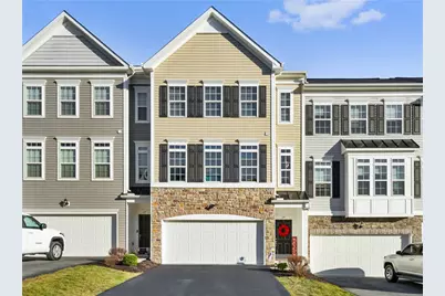 25 Hawthorne Dr, Chartiers, PA 15301 - Photo 1