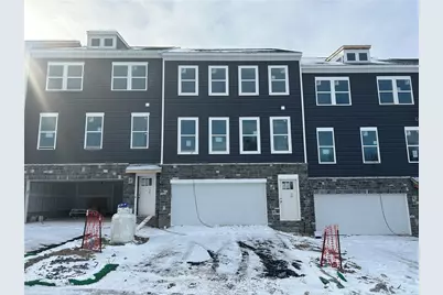 186 Sweetwater Dr, Moon/Crescent Twp, PA 15108 - Photo 1