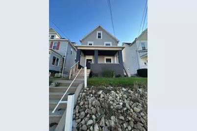 415 Franklin Ave, Ellwood City, PA 16117 - Photo 1