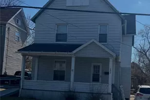 392 Meek St, Sharon, PA 16146 - Photo 1