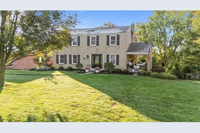 2540 Matterhorn Dr, Pittsburgh, PA 15090 - Photo 1