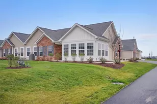 1112 Forest Oaks Dr, Center Township, PA 16001 - Photo 1