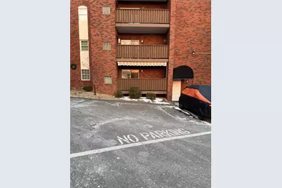 101 Woodstone Ln #8, New Kensington, PA 15068 - Photo 1