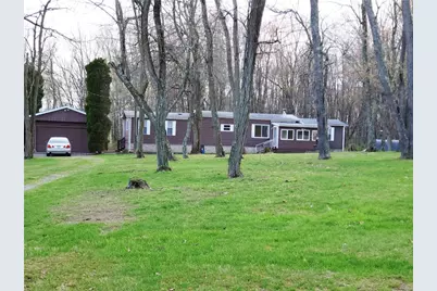 93 Coulter Estates Dr, Hanover Township, PA 15021 - Photo 1