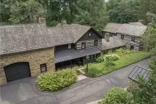 9 Trillium Ln, Pittsburgh, PA 15238 - Photo 1