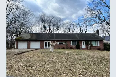 610 Olive St, Saint Clair Township, PA 15954 - Photo 1