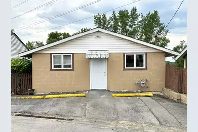 152 Freeport Rd #C, Summit Township, PA 16002 - Photo 1