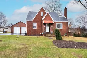 2544 Virginia Dr, New Kensington, PA 15068 - Photo 1